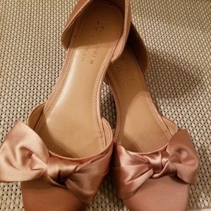 LC Lauren Conrad bow flats